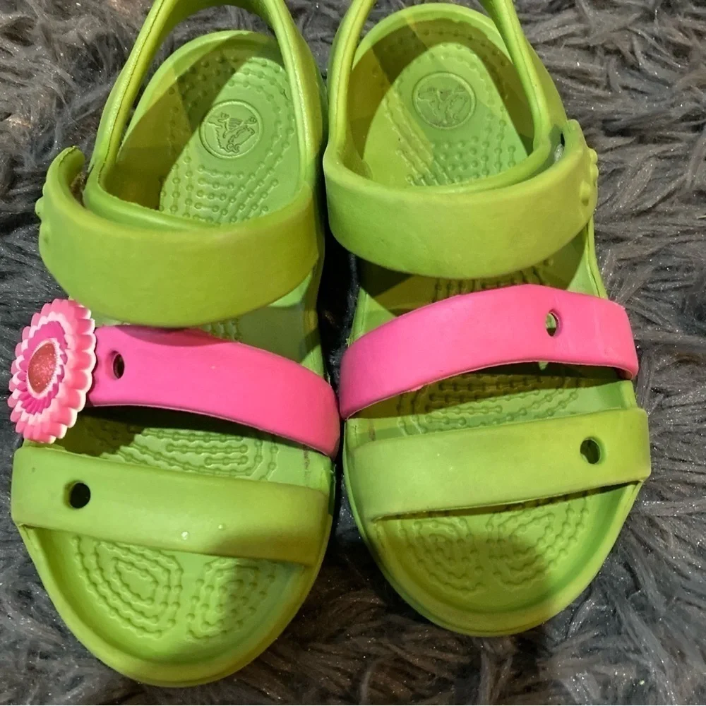 CROCS girls green